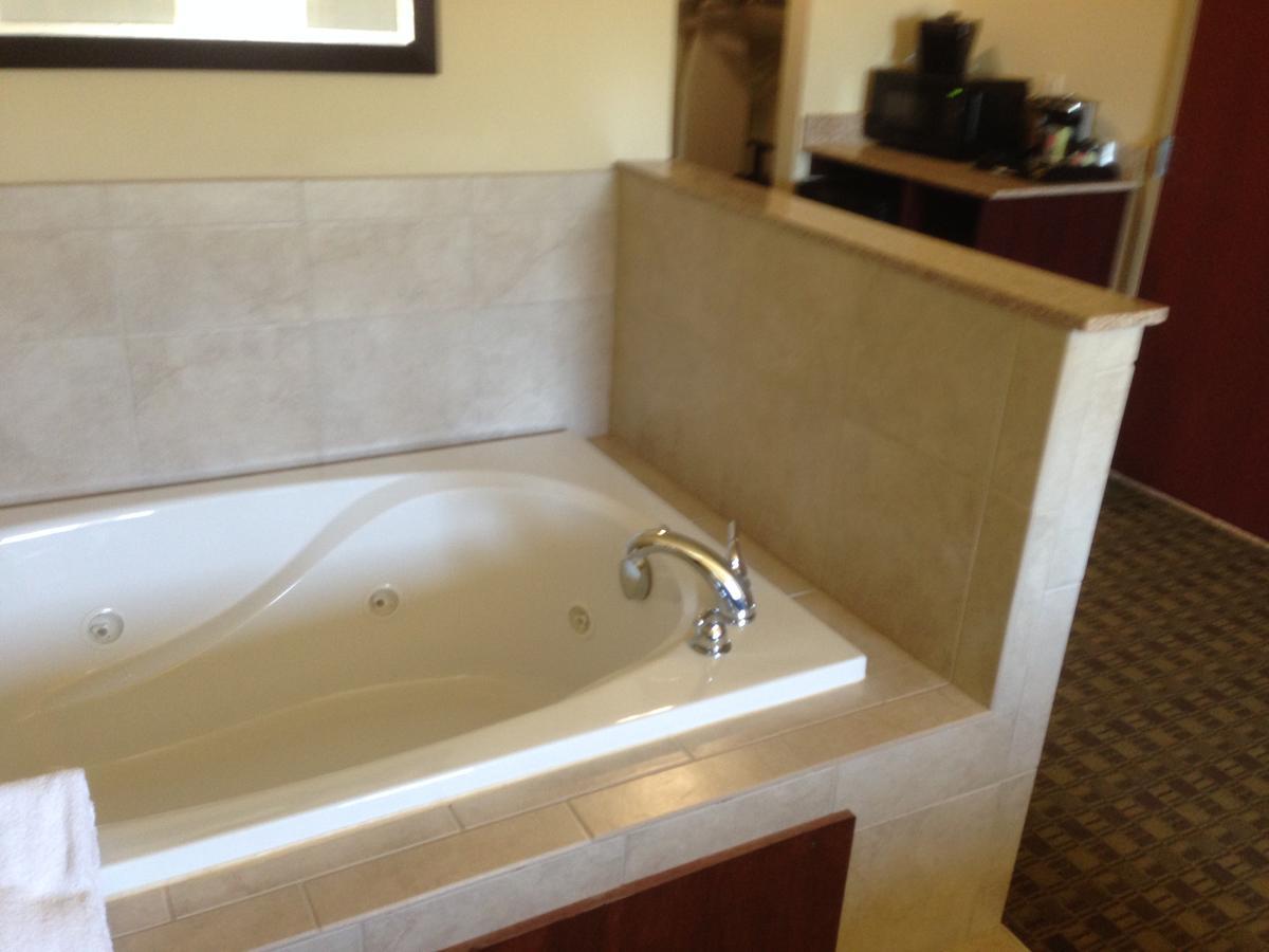 Cobblestone Inn And Suites - Anthony, Ks ภายนอก รูปภาพ